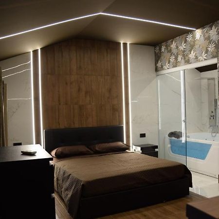 קטאניה Rebecca House Suites מראה חיצוני תמונה